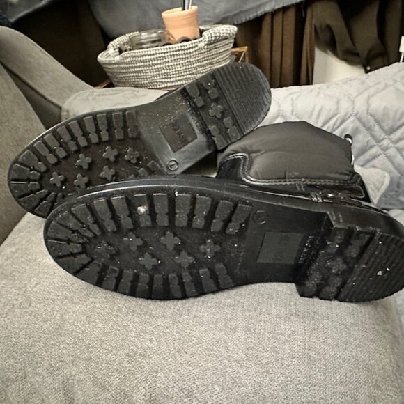 Michael Kors Blakely Logo Rain Boot - Picture 10 of 11